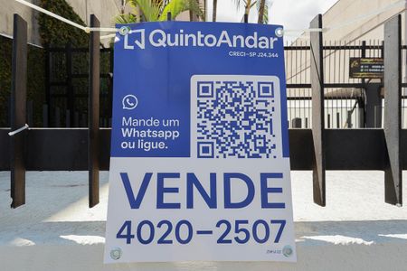 Apartamento à venda com 102m², 3 quartos e 2 vagas Apartamento à venda com 102m², 3 quartos e 2 vagasPlaquinha