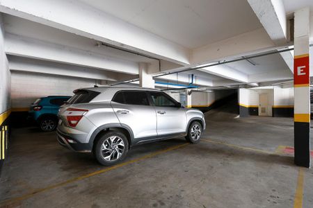 Apartamento à venda com 102m², 3 quartos e 2 vagas Apartamento à venda com 102m², 3 quartos e 2 vagasVaga de garagem