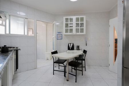 Apartamento à venda com 102m², 3 quartos e 2 vagas Apartamento à venda com 102m², 3 quartos e 2 vagasCozinha