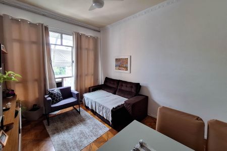 Apartamento à venda com 65m², 2 quartos e 1 vagaSala