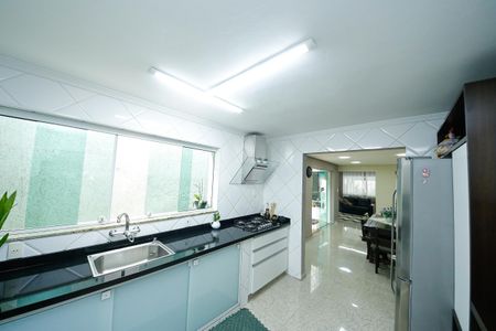 Casa de condomínio à venda com 190m², 3 quartos e 2 vagasCozinha