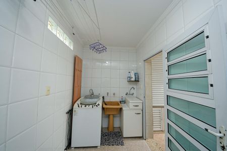 Casa de condomínio à venda com 190m², 3 quartos e 2 vagasÁrea de Serviço