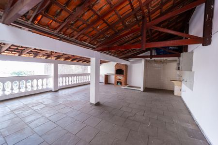 Casa à venda com 100m², 2 quartos e sem vagaTerraço