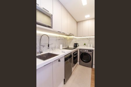 Apartamento para alugar com 38m², 2 quartos e 1 vaga Apartamento para alugar com 38m², 2 quartos e 1 vagaCozinha e Área de Serviço