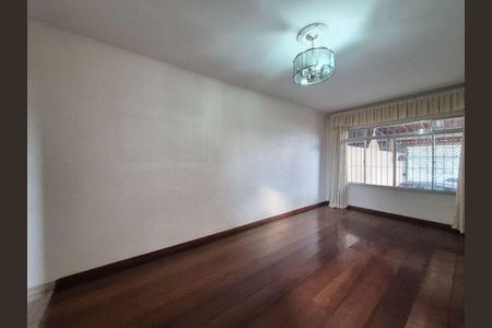 Casa à venda com 3 quartos, 373m² em Rio Pequeno, São Paulo