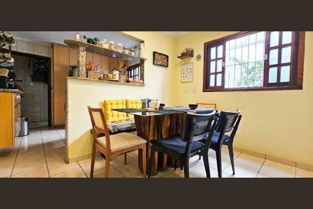 Casa à venda com 3 quartos, 121m² em Vila Antonio, São Paulo