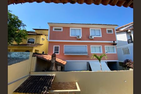 Casa de condomínio para alugar com 330m², 5 quartos e 2 vagas Casa de condomínio para alugar com 330m², 5 quartos e 2 vagasVista - Quarto 2