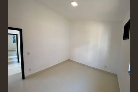 Casa de condomínio para alugar com 330m², 5 quartos e 2 vagas Casa de condomínio para alugar com 330m², 5 quartos e 2 vagasQuarto 2