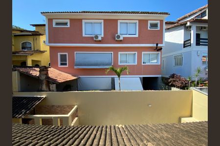 Casa de condomínio para alugar com 330m², 5 quartos e 2 vagas Casa de condomínio para alugar com 330m², 5 quartos e 2 vagasVista - Quarto 3