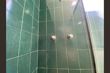 Casa de condomínio para alugar com 330m², 5 quartos e 2 vagas Casa de condomínio para alugar com 330m², 5 quartos e 2 vagasBanheiro Social