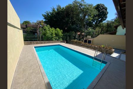 Casa de condomínio para alugar com 330m², 5 quartos e 2 vagas Casa de condomínio para alugar com 330m², 5 quartos e 2 vagasPiscina