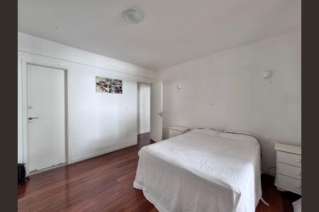 Apartamento à venda com 180m², 5 quartos e 2 vagasSuíte