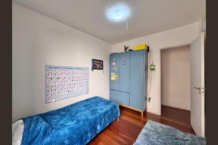 Apartamento à venda com 180m², 5 quartos e 2 vagasQuarto 2