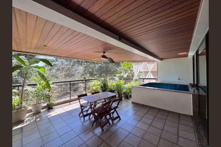 Apartamento à venda com 180m², 5 quartos e 2 vagasVaranda da Sala