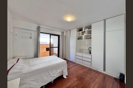 Apartamento à venda com 180m², 5 quartos e 2 vagasSuíte