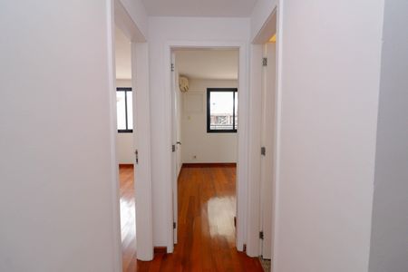 Apartamento à venda com 151m², 3 quartos e 3 vagas Apartamento à venda com 151m², 3 quartos e 3 vagasCorredor