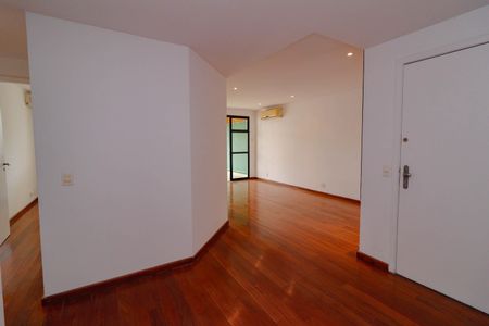 Apartamento à venda com 151m², 3 quartos e 3 vagas Apartamento à venda com 151m², 3 quartos e 3 vagasSala