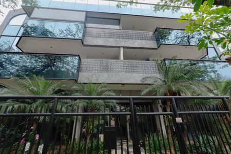 Apartamento à venda com 151m², 3 quartos e 3 vagas Apartamento à venda com 151m², 3 quartos e 3 vagasFachada