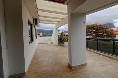 Apartamento à venda com 151m², 3 quartos e 3 vagas Apartamento à venda com 151m², 3 quartos e 3 vagasVaranda da Sala