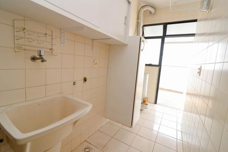 Apartamento à venda com 151m², 3 quartos e 3 vagas Apartamento à venda com 151m², 3 quartos e 3 vagasÁrea de Serviço
