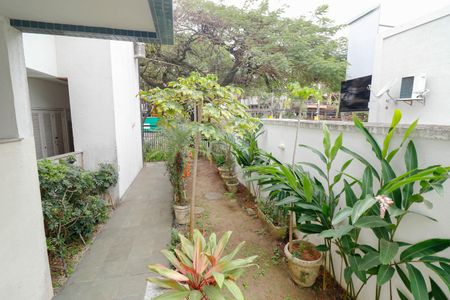 Apartamento à venda com 151m², 3 quartos e 3 vagas Apartamento à venda com 151m², 3 quartos e 3 vagasÁrea comum