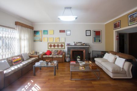 Sala de casa à venda com 5 quartos, 315m² em Granja Julieta, São Paulo