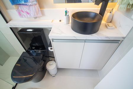 Apartamento à venda com 81m², 2 quartos e 1 vagaBanheiro da Suíte 1