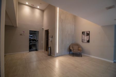 Apartamento à venda com 81m², 2 quartos e 1 vagaHall Social