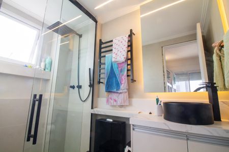 Apartamento à venda com 81m², 2 quartos e 1 vagaBanheiro da Suíte 1