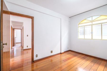 Sala de apartamento à venda com 3 quartos, 90m² em União, Belo Horizonte