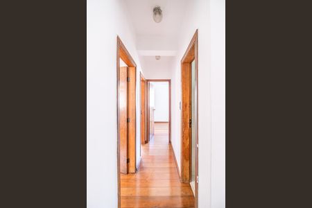 Corredor de apartamento à venda com 3 quartos, 90m² em União, Belo Horizonte