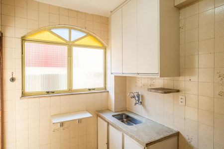 Apartamento à venda com 90m², 3 quartos e 2 vagasCozinha