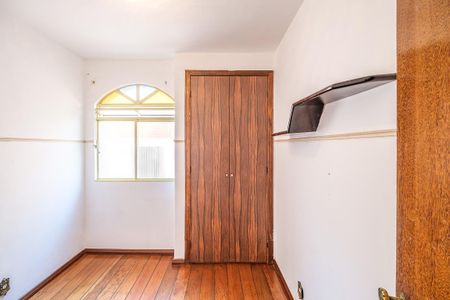 Apartamento à venda com 90m², 3 quartos e 2 vagasQuarto 2