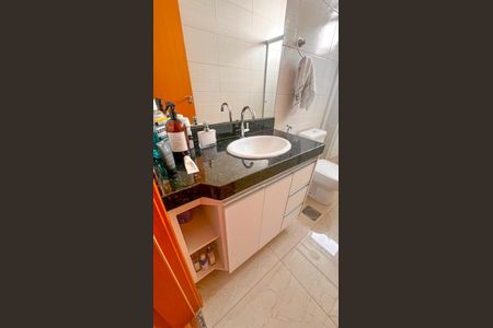 Apartamento à venda com 190m², 4 quartos e 3 vagasBanheiro