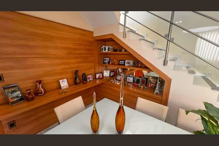 Apartamento à venda com 190m², 4 quartos e 3 vagasSala