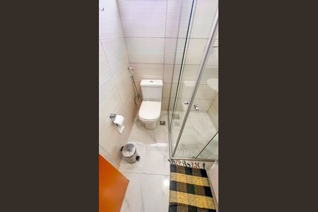 Apartamento à venda com 190m², 4 quartos e 3 vagasBanheiro