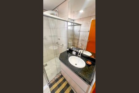 Apartamento à venda com 190m², 4 quartos e 3 vagasBanheiro