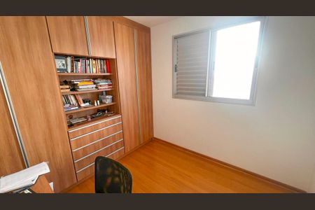 Apartamento à venda com 190m², 4 quartos e 3 vagasQuarto 2