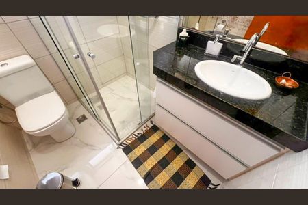 Apartamento à venda com 190m², 4 quartos e 3 vagasBanheiro