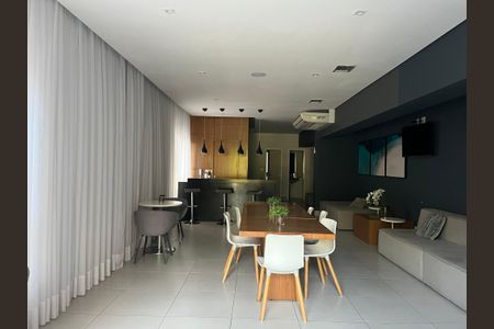 Apartamento à venda com 35m², 1 quarto e sem vaga Apartamento à venda com 35m², 1 quarto e sem vagaÁrea comum - Salão de festas