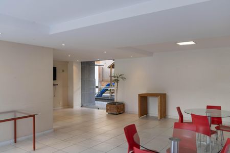 Apartamento à venda com 206m², 4 quartos e 3 vagasÁrea comum - Salão de festas