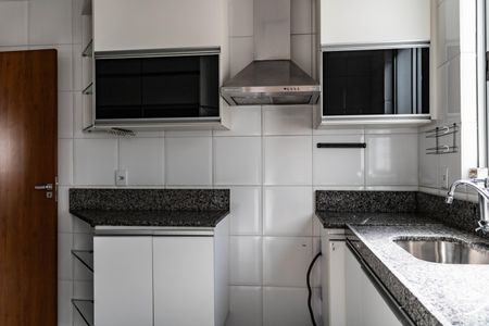 Apartamento à venda com 206m², 4 quartos e 3 vagasCozinha