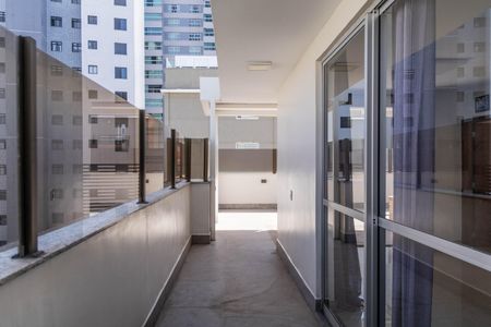 Apartamento à venda com 206m², 4 quartos e 3 vagasCobertura