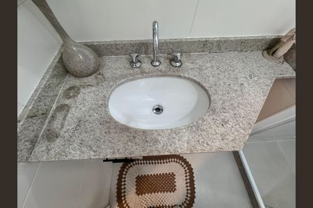 Apartamento à venda com 93m², 3 quartos e 2 vagasBanheiro da Suíte 1