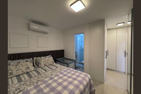 Apartamento à venda com 93m², 3 quartos e 2 vagasSuíte 1