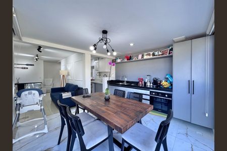 Apartamento à venda com 93m², 3 quartos e 2 vagasVaranda