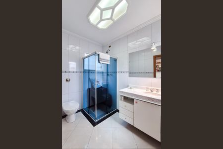 Casa à venda com 272m², 3 quartos e 4 vagas Casa à venda com 272m², 3 quartos e 4 vagasBanheiro da Suíte 2