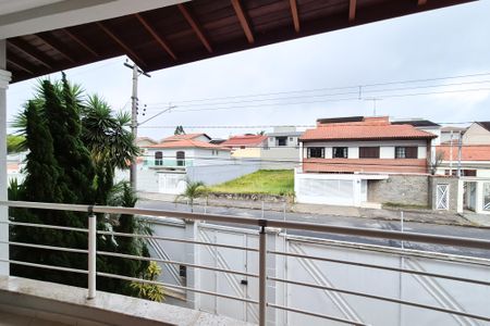 Casa à venda com 272m², 3 quartos e 4 vagas Casa à venda com 272m², 3 quartos e 4 vagasVaranda da Suíte 3