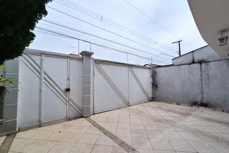 Casa à venda com 272m², 3 quartos e 4 vagas Casa à venda com 272m², 3 quartos e 4 vagasGaragem