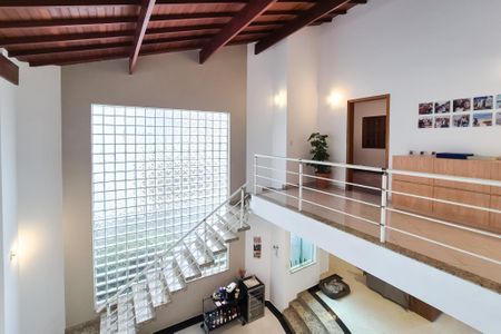 Casa à venda com 272m², 3 quartos e 4 vagas Casa à venda com 272m², 3 quartos e 4 vagasSala 2